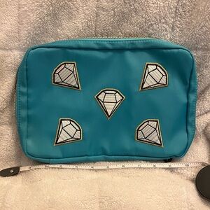 Travel jewelry organizer